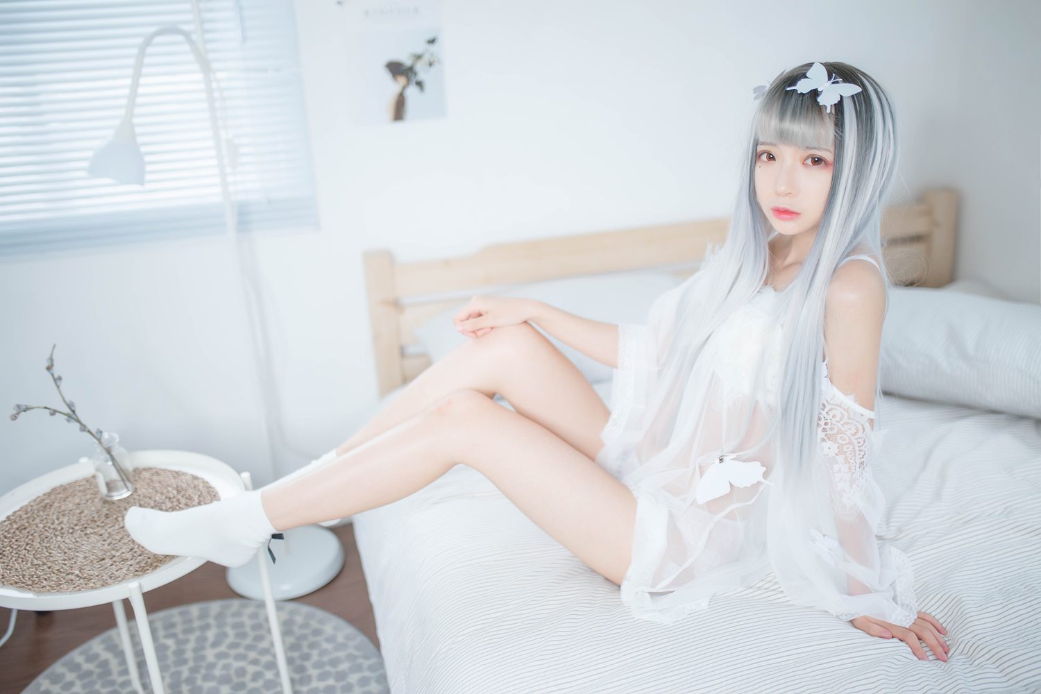 网荭Coser@疯猫ss 白纱 在现浏览第6张