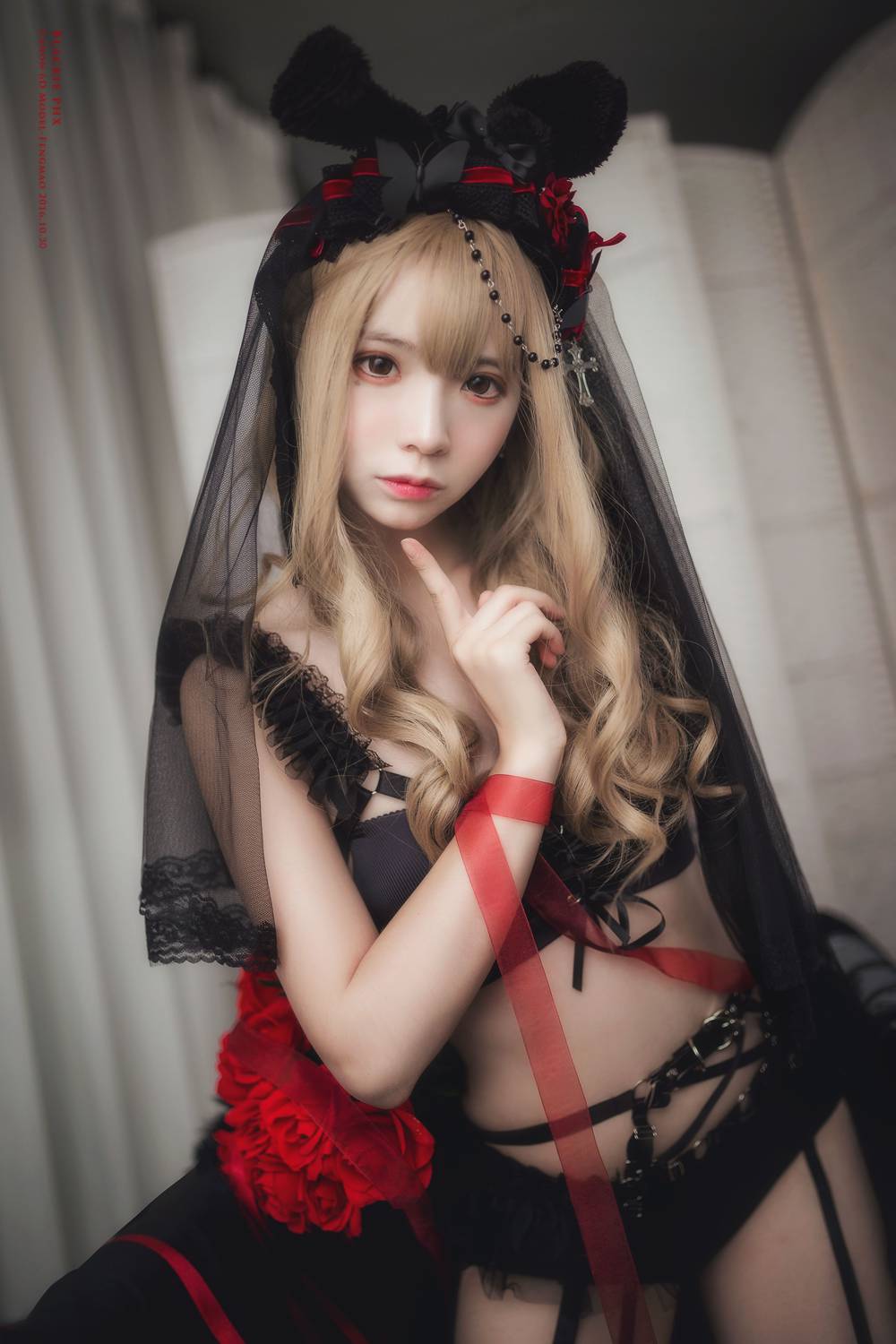 网荭Coser@疯猫ss 黑色玫瑰 在现浏览第1张