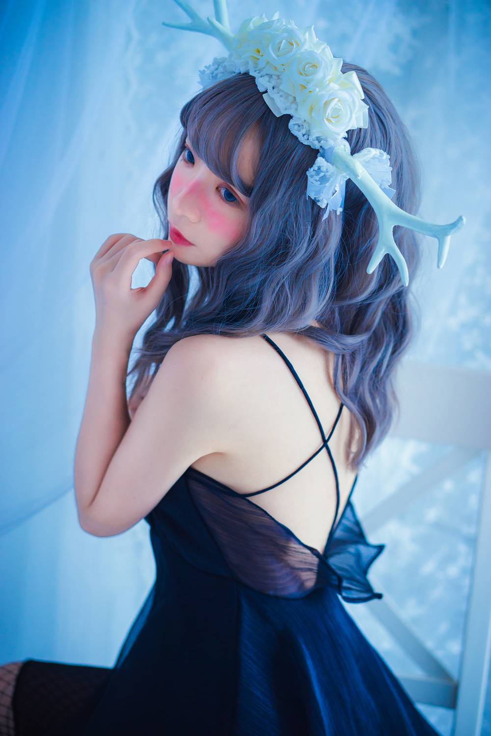 网荭Coser@疯猫ss 黑裙 在现浏览第4张