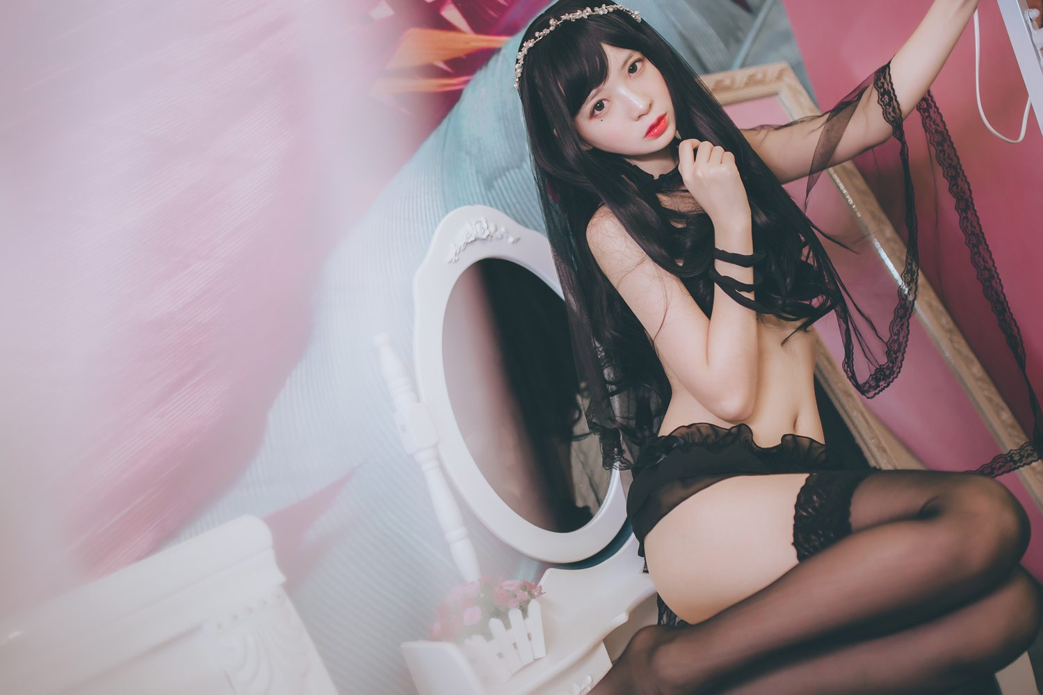 网荭Coser@疯猫ss 黑色小野猫 在现浏览第3张