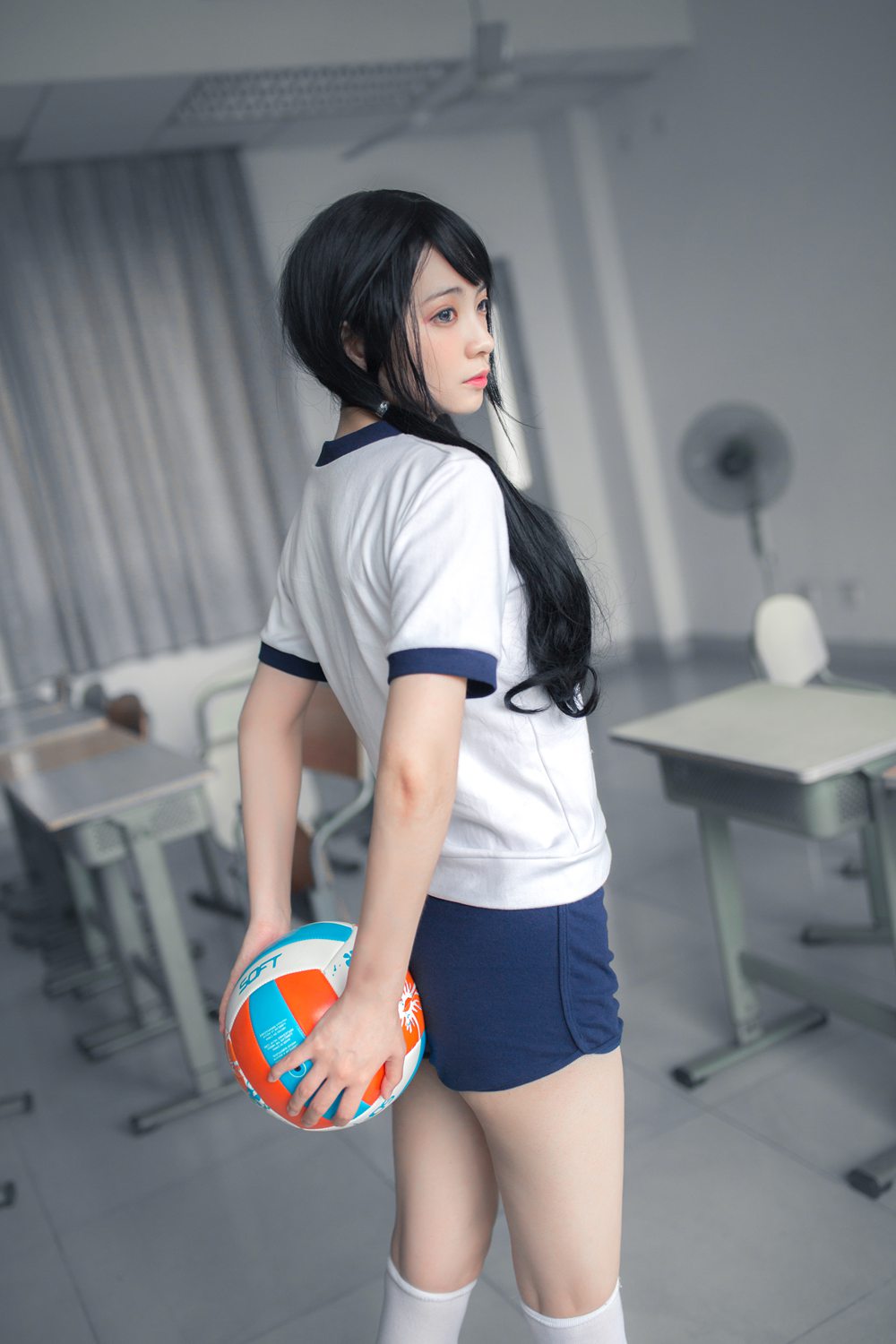 网荭Coser@疯猫ss 体操服 在现浏览第1张