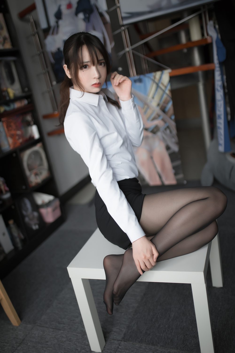 网荭Coser@疯猫ss 职业装 在现浏览第4张