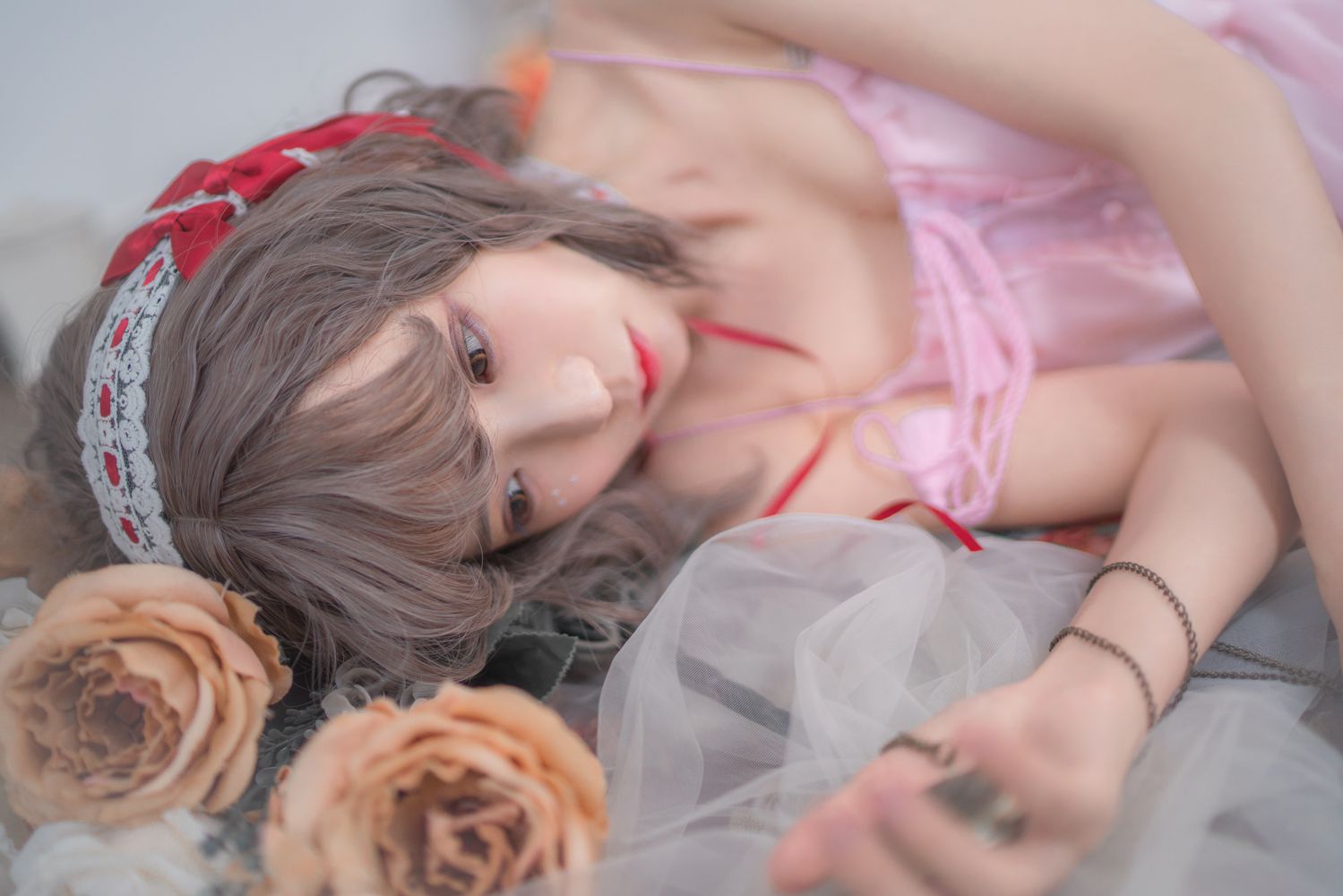 网荭Coser@疯猫ss 粉红粉红 在现浏览第1张