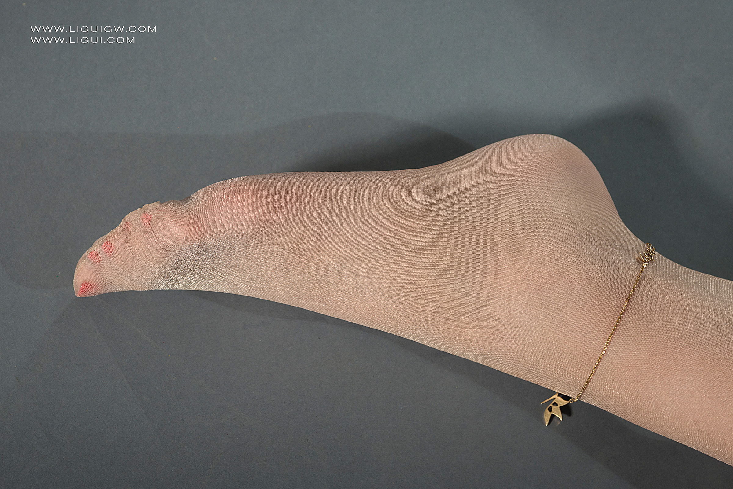 [Ligui丽柜] 2025.10.29《丝袜美脚女特种兵的诱惑》雪糕第17张