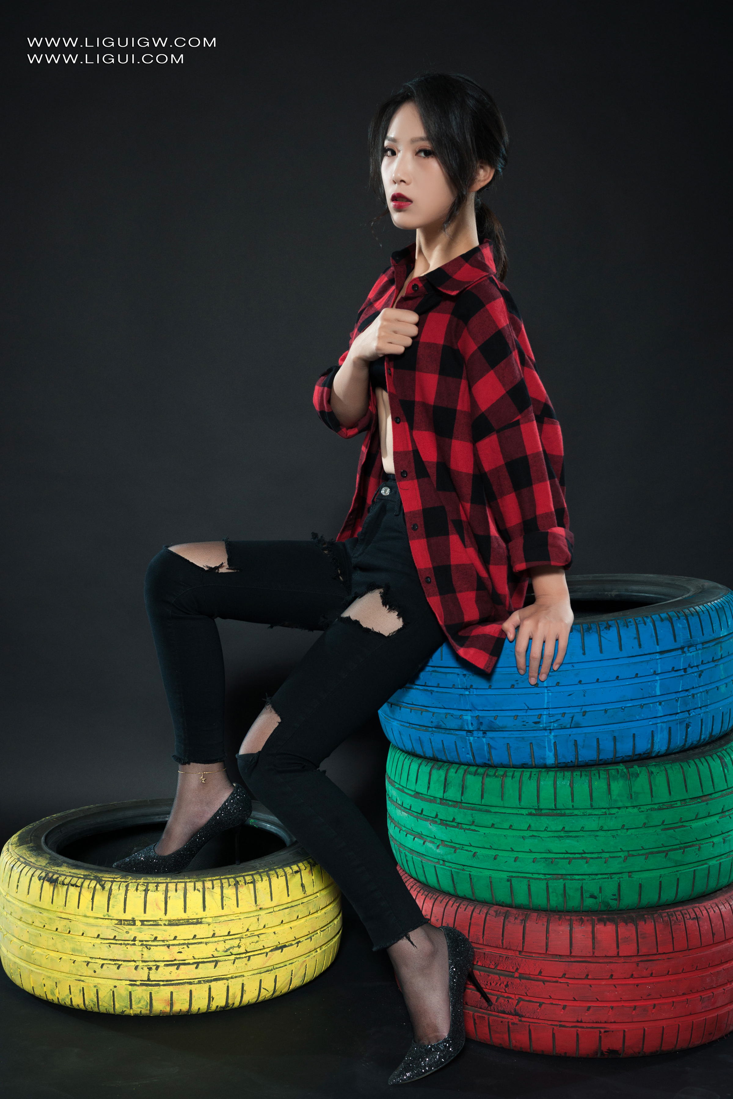 [Ligui丽柜] 2025.11.03《红与黑的激情碰撞》维拉 Weila第2张