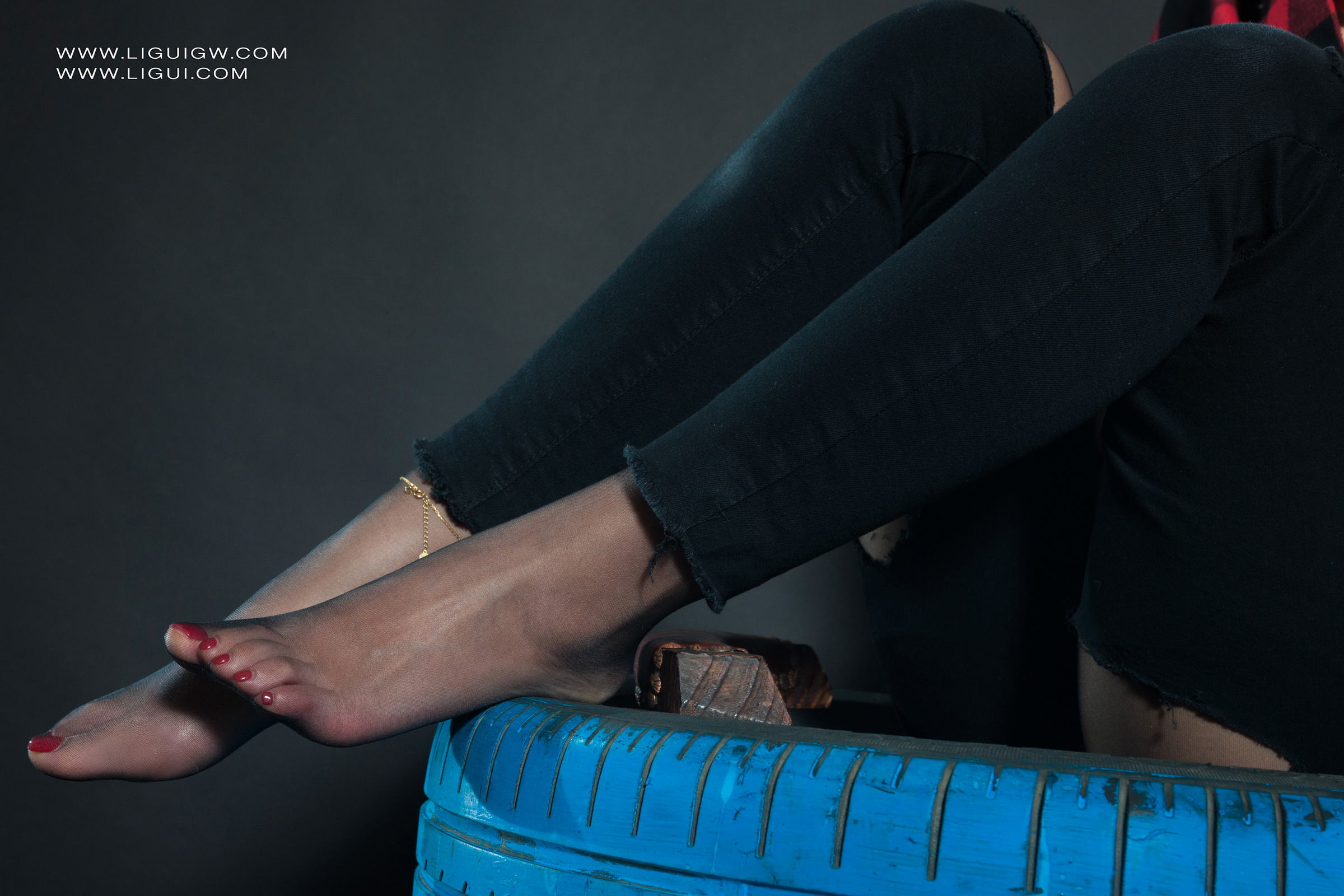 [Ligui丽柜] 2025.11.03《红与黑的激情碰撞》维拉 Weila第9张